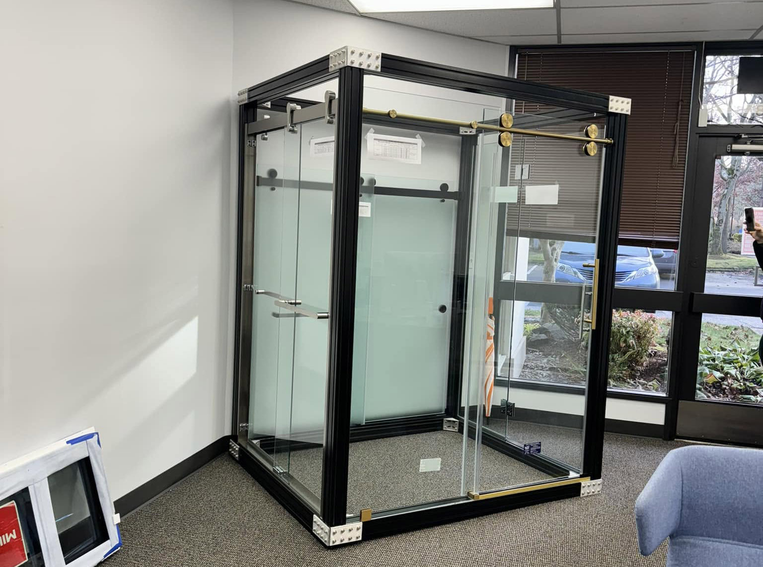Redmond Glass Showroom